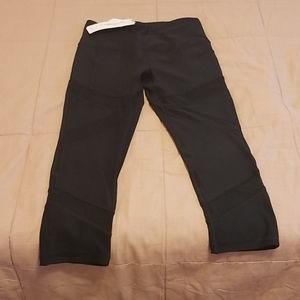 New with tags black crop gottex pants